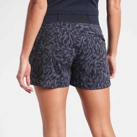 Athleta Trekkie North Shorts size 2 - Picture 3 of 11